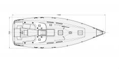Eine technische Zeichnung des Deckslayouts der Segelyacht mit allen Beschlägen für Klampen, Winschen, Fallen, Genuaschienen, Reling, Bugkorb, Luken, Ruderrad, Cockpit, Sitzduchten und Fenster.
